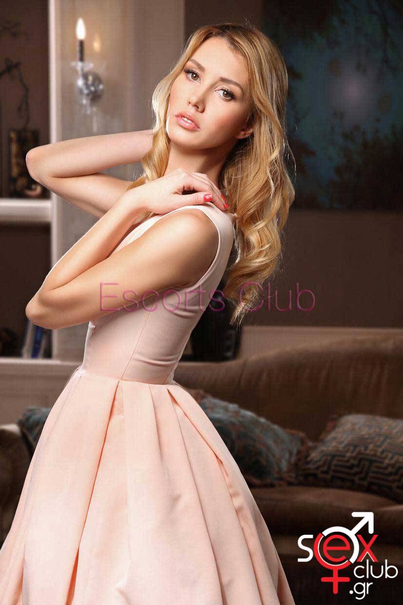 Escort-Fay-5522